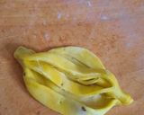 A picture of step 16 of Colourful Mathri.
