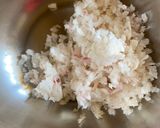 A picture of step 1 of Mooli Pakode.