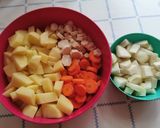 Zöldségleves csirkével recept fázis 1 fotója
