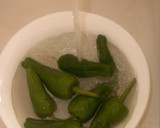 Foto del paso 2 de la receta: Lomo adobado y pimientos del padrón