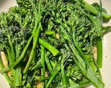 A picture of step 1 of Sautéed Broccolini.