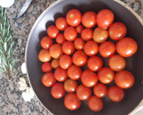 Foto del paso 1 de la receta: Tomates cherry confitados