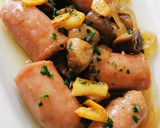 Foto del paso 7 de la receta: Salchichas frescas encebolladas con Champiñones