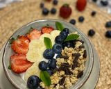 Foto del paso 2 de la receta: Bowl de yogur con fruta y granola