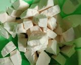 Foto langkah ke 1 dari resep Stik Singkong Keju.