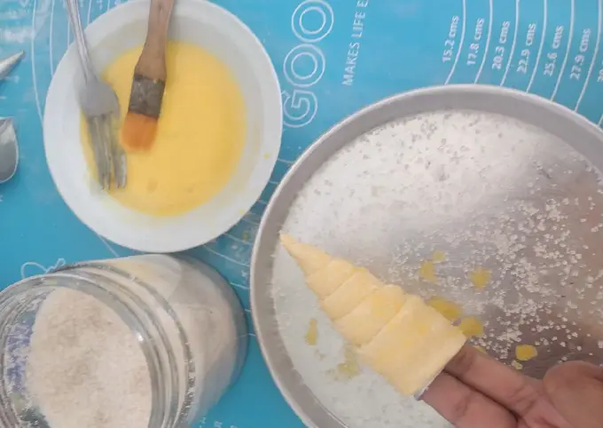 Langkah-langkah untuk membuat Resep Rhum Horn Coklat rumahan