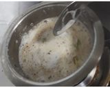 A picture of step 3 of Cardamom Milk Tea.