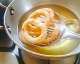 A picture of step 3 of Garlic potato rings and Garlic tomato chutney.