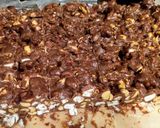 A picture of step 5 of Rocky Road Candy.