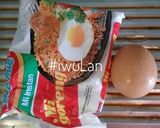 Foto langkah ke 1 dari resep Nasi Putih, Dadar Mie, Sosis Goreng (Bekal Makan Anak).