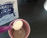 A picture of step 1 of 2 minutes chocolate cake.