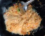 Foto langkah ke 4 dari resep Bihun Jagung Goreng.