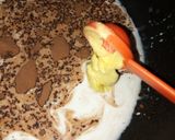 A picture of step 7 of Eggless pancake😍.
