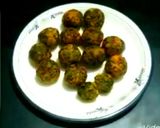 A picture of step 4 of Arvi leaf qofta.