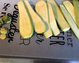 Une image de l'étape 1 de Courgettes blanches façon bruschetta.