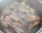 Foto del paso 3 de la receta: Setas de cardo al vino tinto