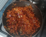 Foto del paso 2 de la receta: Lentejas guisadas, pollo frito arroz blanco y ensalada 😋🤤