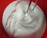 A picture of step 7 of Oreo coconut cups.