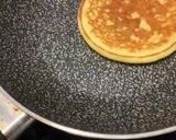 A picture of step 4 of Fluffy Pancakes.