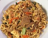 Foto langkah ke 8 dari resep Mie Goreng Istimewa.