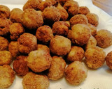 Foto del passaggio 2 della ricetta Polpette una versione per tre piatti