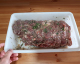 Foto del paso 2 de la receta: Cabeza de cerdo mechada