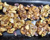 ડ્રાય ફ્રુટસ ચીકી (Dry Fruits Chiki Recipe In Gujarati) રેસીપી સ્ટેપ5ફોટો