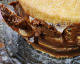 Foto del paso 20 de la receta: 💍🍰Torta de aniversario 🍰 Bizcochuelo, rellenos y cobertura 🍰 Fácil y delicioso, para sorprender 🍰💍