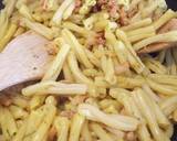Casarecce con pancetta toscana, funghi e zafferano recipe step 4 photo