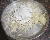 A picture of step 2 of Potato rosti.