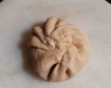 A picture of step 5 of Pizza parantha.
