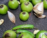 Foto del paso 2 de la receta: Salsa verde asada