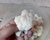A picture of step 1 of Cauliflower White Qourma.