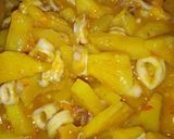 Foto langkah ke 2 dari resep Cumi Sambal Nanas.