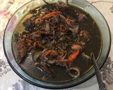 Foto langkah ke 5 dari resep Tumis asam cumi hitam.