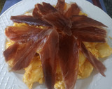 Foto del paso 3 de la receta: Huevos rotos
