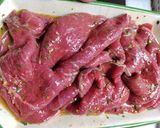 Foto del paso 1 de la receta: Milanesas de carne con puré de papa sin colar
