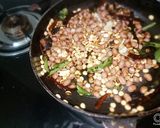 A picture of step 9 of Rawbanana,peanut crispies.