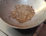Foto langkah ke 3 dari resep Teri Goreng Daun Jeruk.