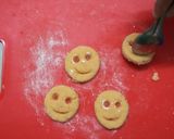 A picture of step 4 of Smiley potato snacks.