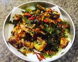 Foto langkah ke 8 dari resep Ayam Tangkap Aceh || Ayam Goreng dgn Daun Kari.
