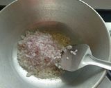 A picture of step 2 of Bhindi Masala.