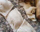 Foto del paso 5 de la receta: Ravioles de calabaza con manteca de oliva y salvia