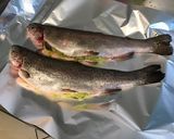 Une image de l'étape 3 de Truites farcies aux herbes et citron confit (à la plancha).