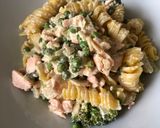 A picture of step 8 of Healthy 15 minute Salmon pasta.