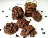 Foto langkah ke 4 dari resep Double Chocolate Cookies Enak Renyah.