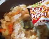 Foto langkah ke 6 dari resep Kari Ayam ala Jepang tanpa Santan (menggunakan bumbu instan).