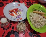 Foto langkah ke 1 dari resep Resep dan cara memasak Tumis toge teri sosis.