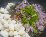 Foto del paso 2 de la receta: Fideuá con potón y chirlas