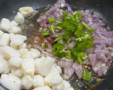Foto del paso 2 de la receta: Fideuá con potón y chirlas
